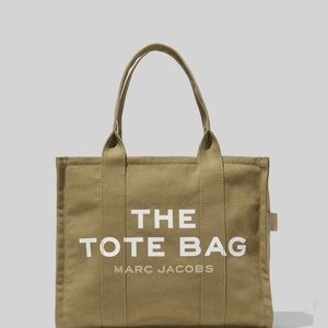 Marc Jacobs The Traveler Tote Bag